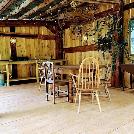 Beautiful House With Jacuzzi In The Mountains